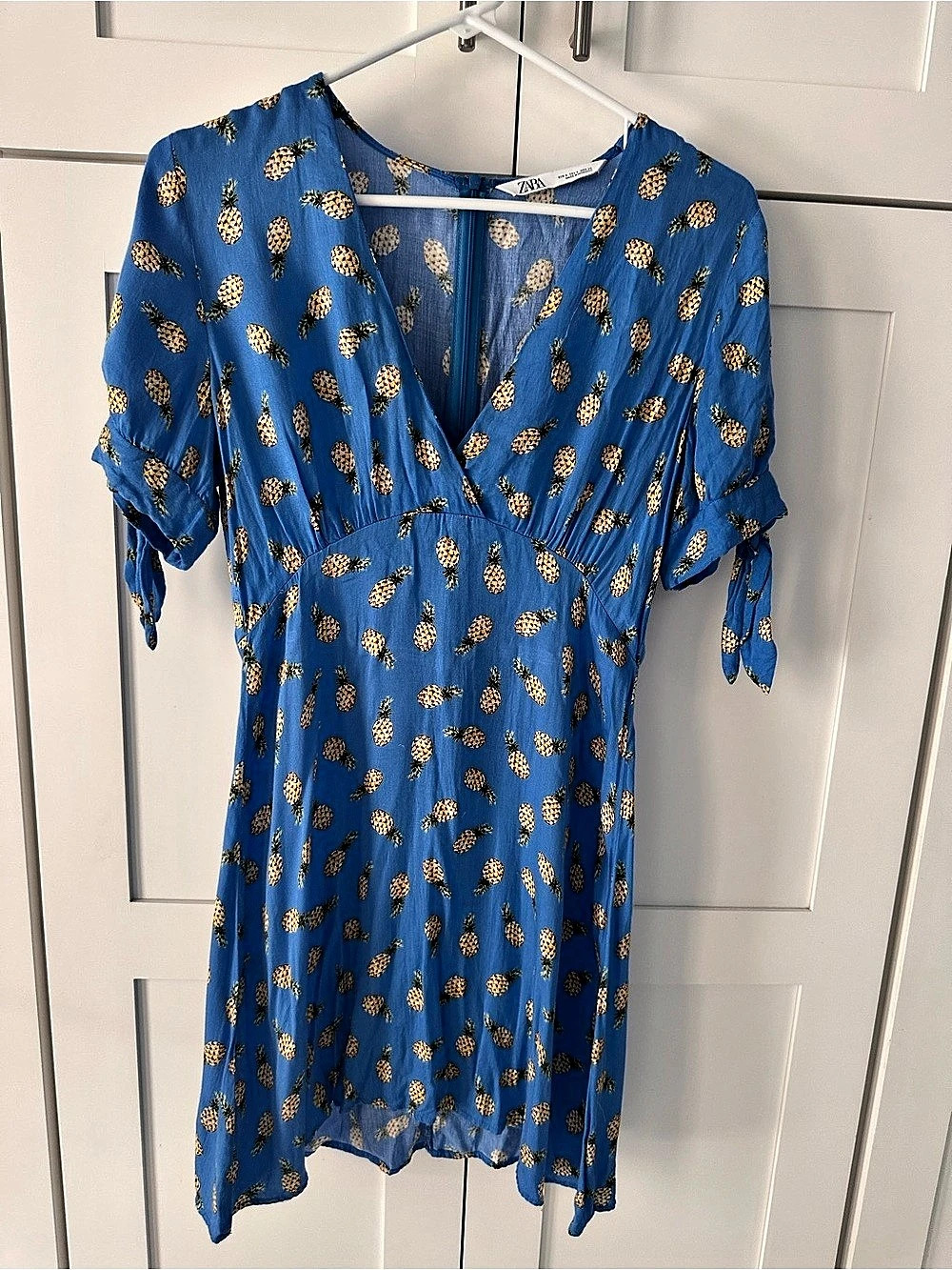 Zara V-Neck Short Tie Sleeve Mini Dress Blue & Yellow Small